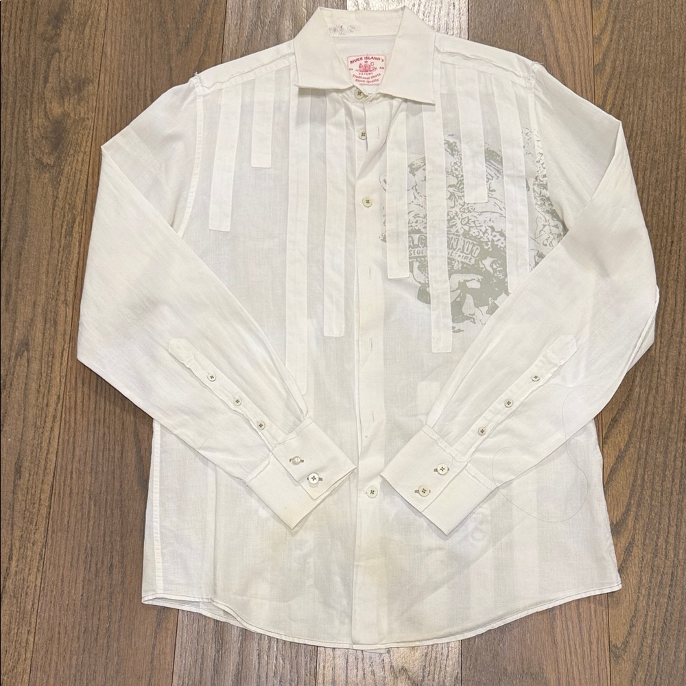 Unique Men’s White Shirt medium